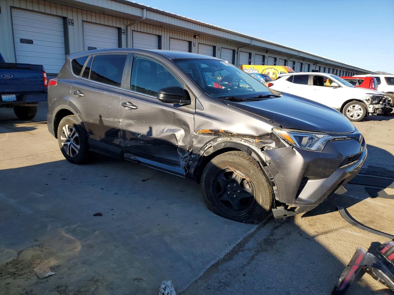 2018 Toyota Rav4 Le - Фото 4