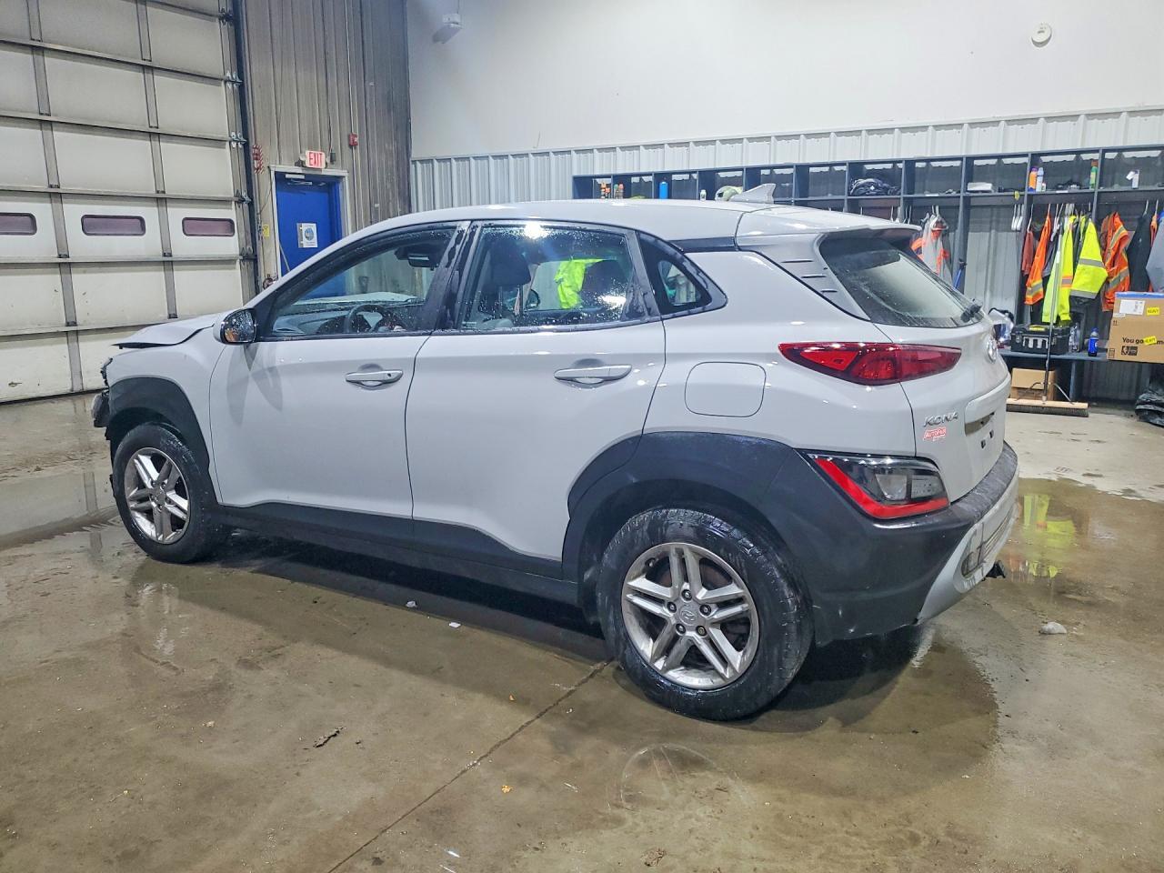 2022 Hyundai Kona Se - Фото 2