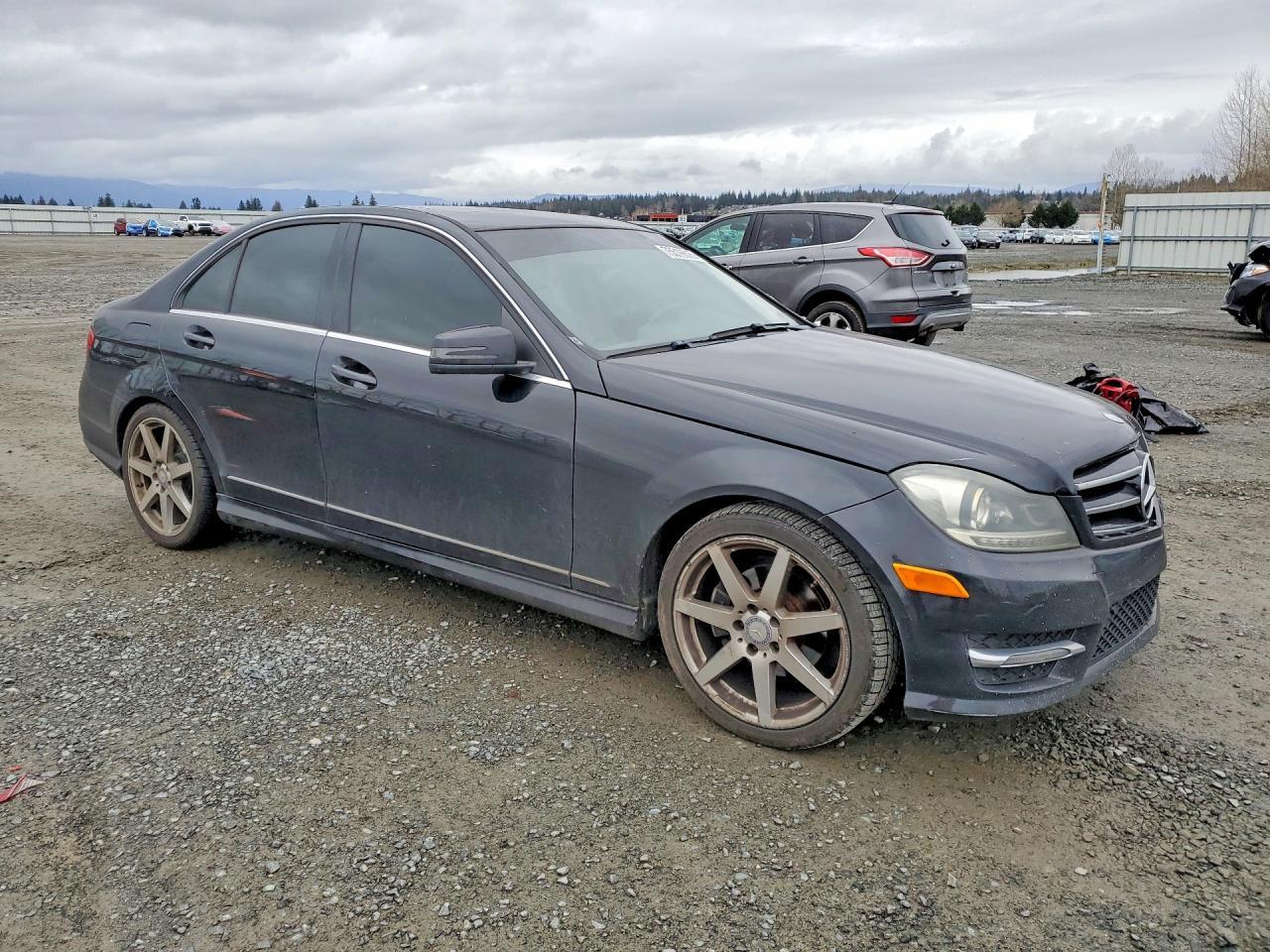 2014 Mercedes-Benz C-Class - Image 4