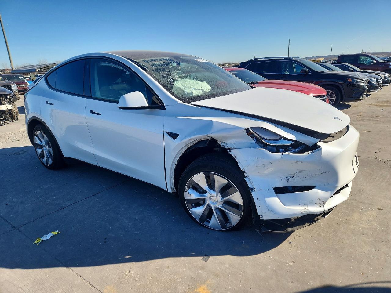 2023 Tesla Model Y - Image 4