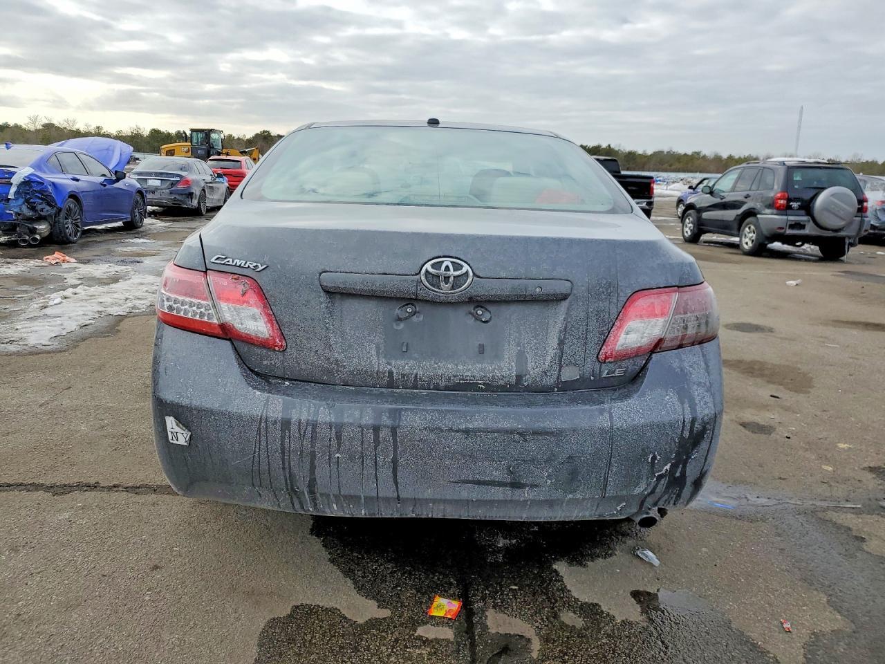 2011 Toyota Camry Base - Image 6