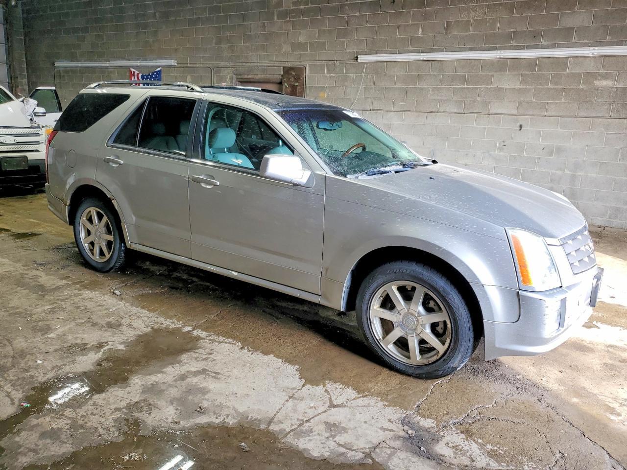 2004 Cadillac Srx - Image 4