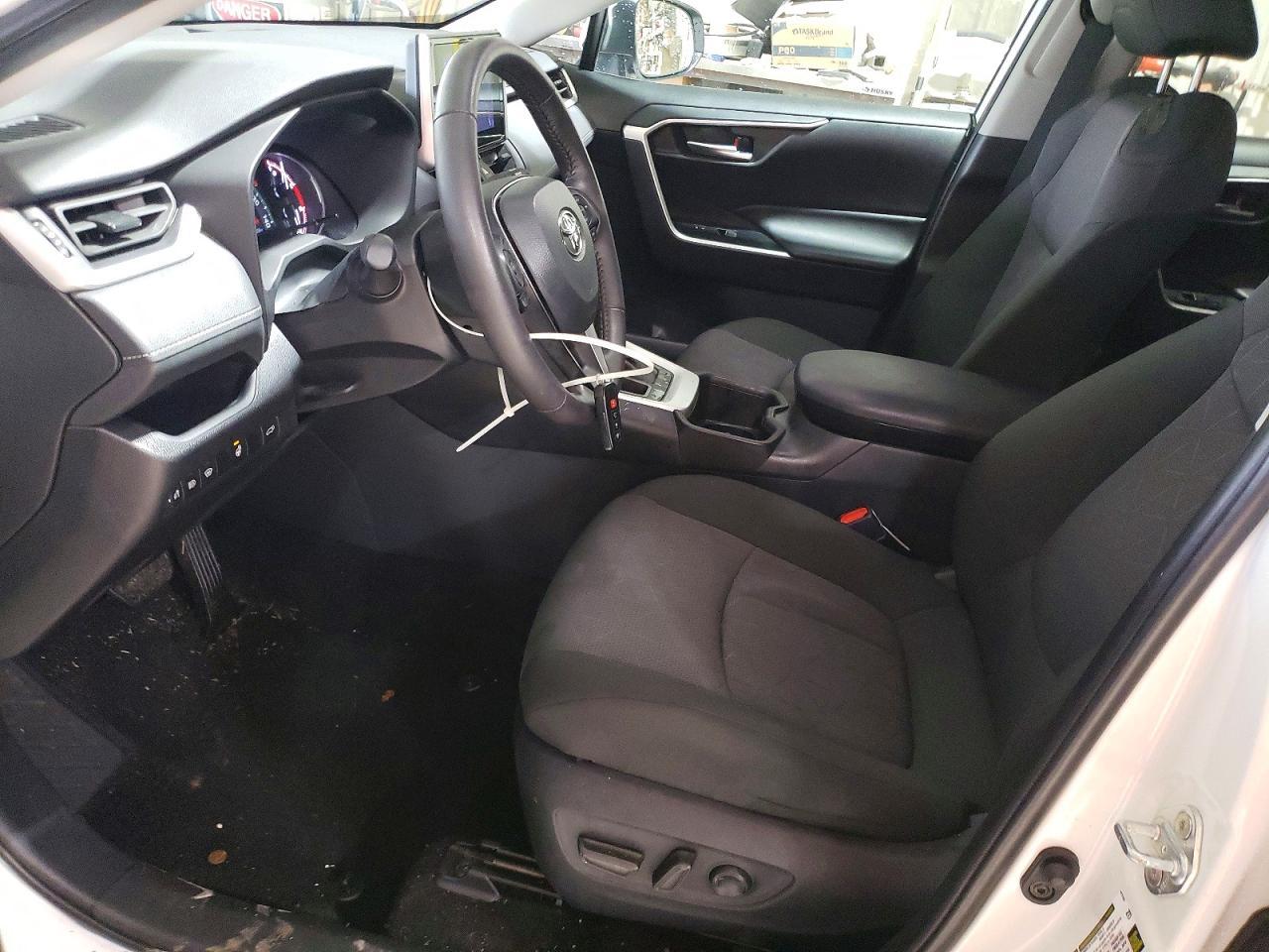 2024 Toyota Rav4 Xle - Image 7