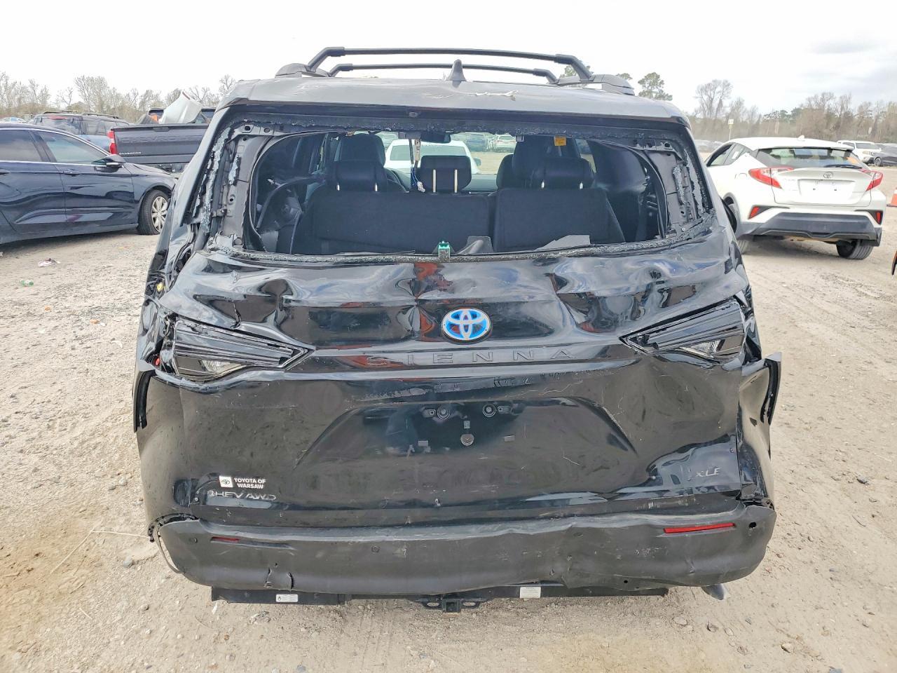 2025 Toyota Sienna Woodland Edition - Фото 6