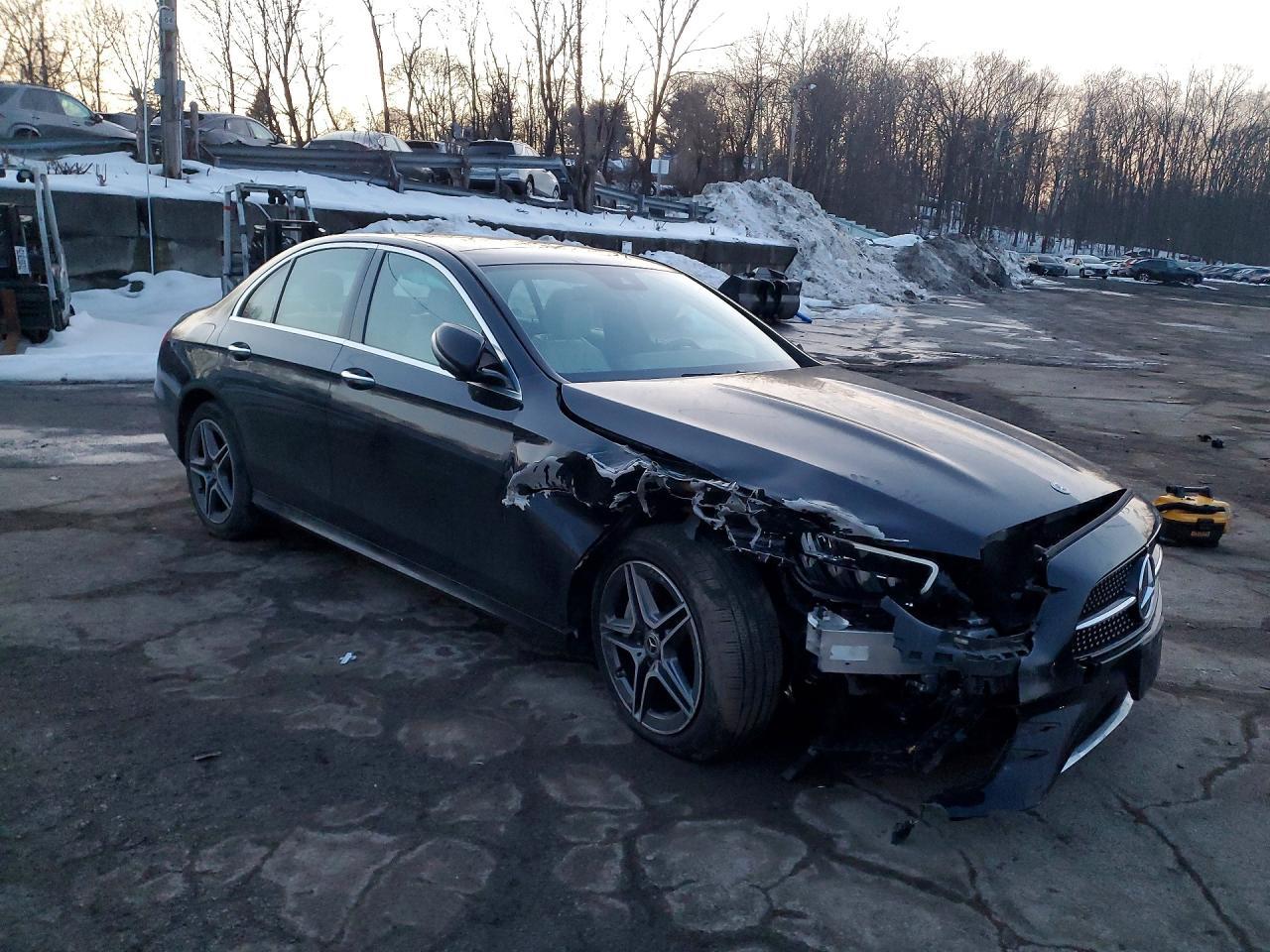 2021 Mercedes-Benz E 350 4Matic - Фото 4