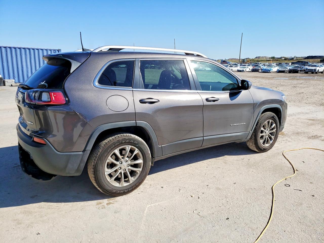 2019 Jeep Cherokee Latitude Plus - Фото 3