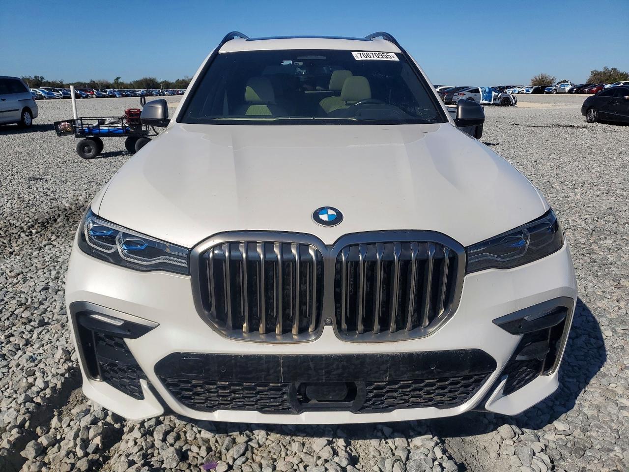 2022 BMW X7 M50I - Фото 5