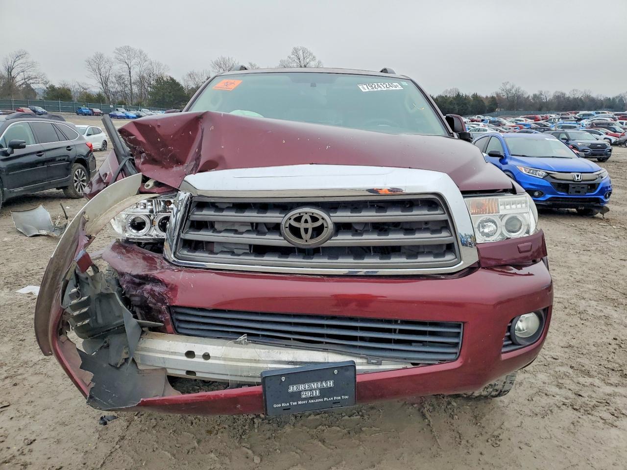 2011 Toyota Sequoia Sr5 - Фото 5