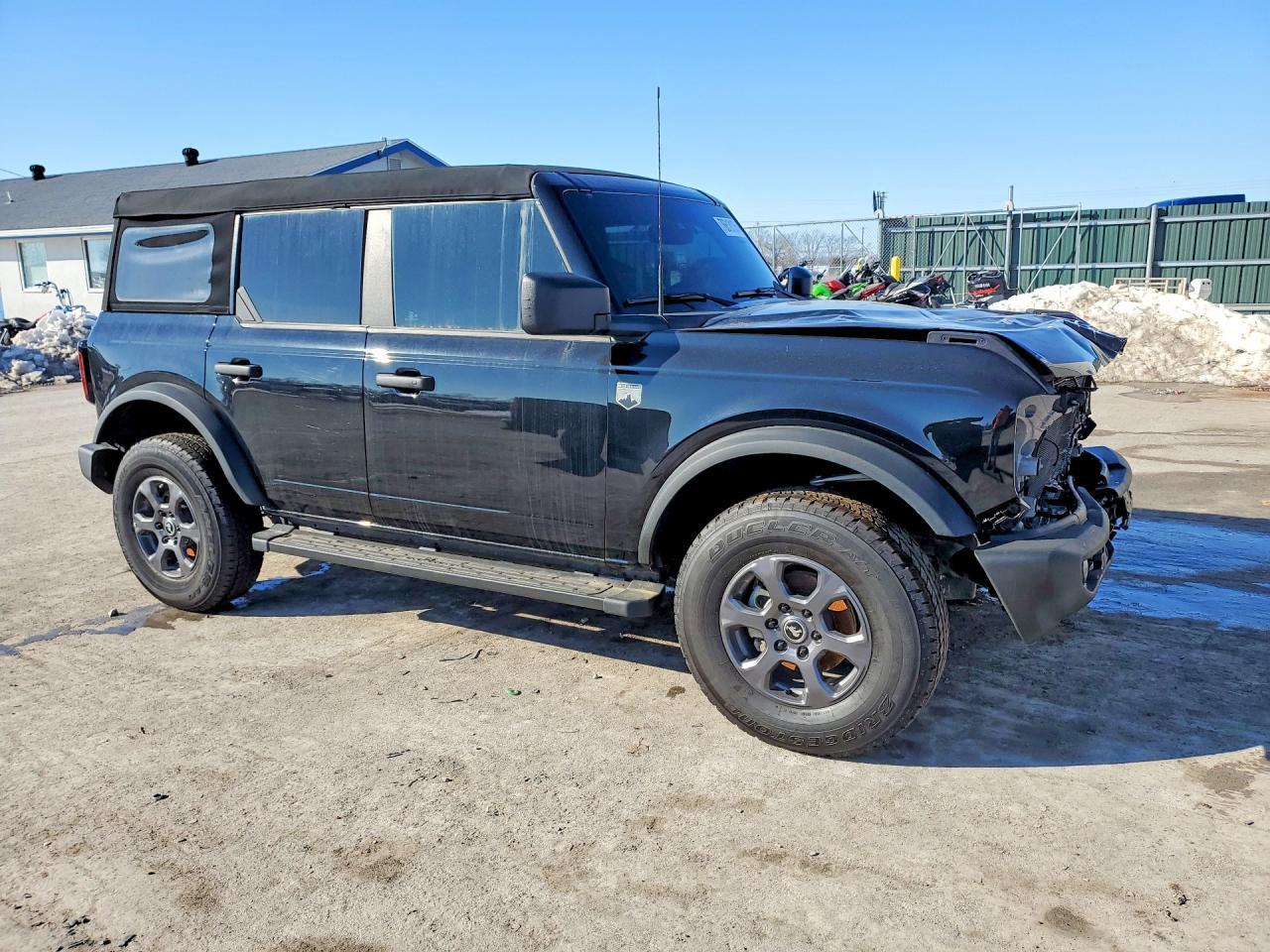 2024 Ford Bronco Big Bend - Image 4