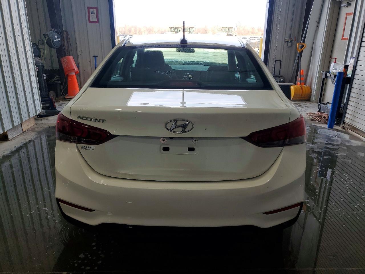 2022 Hyundai Accent Sel - Image 6