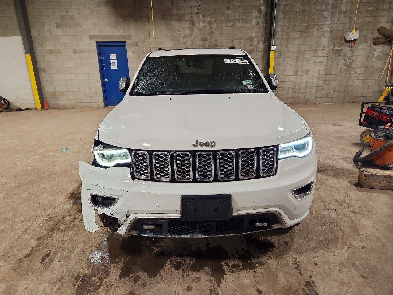 2018 Jeep Grand Cherokee Overland - Фото 5