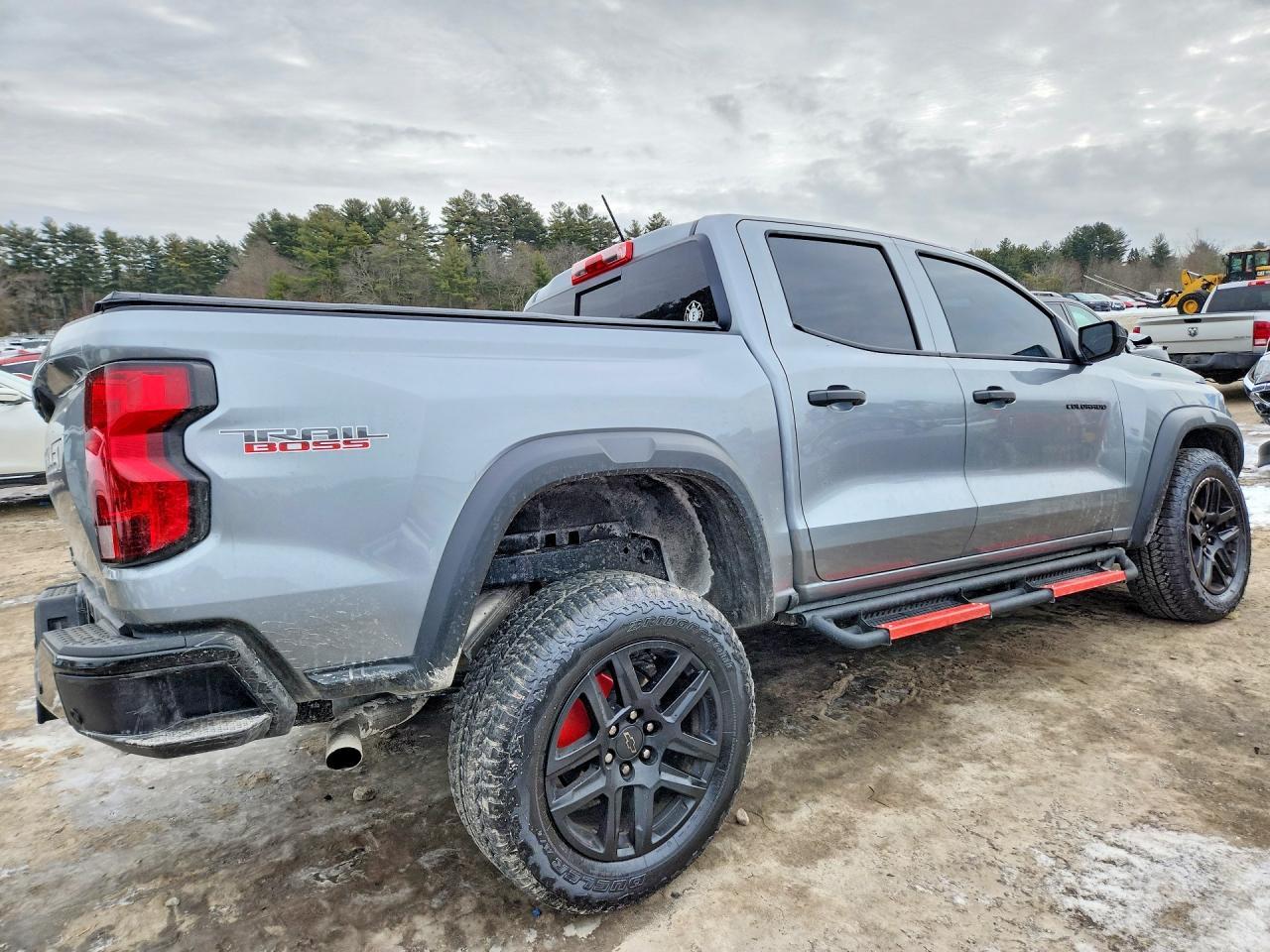 2025 Chevrolet Colorado Trail Boss - Фото 3