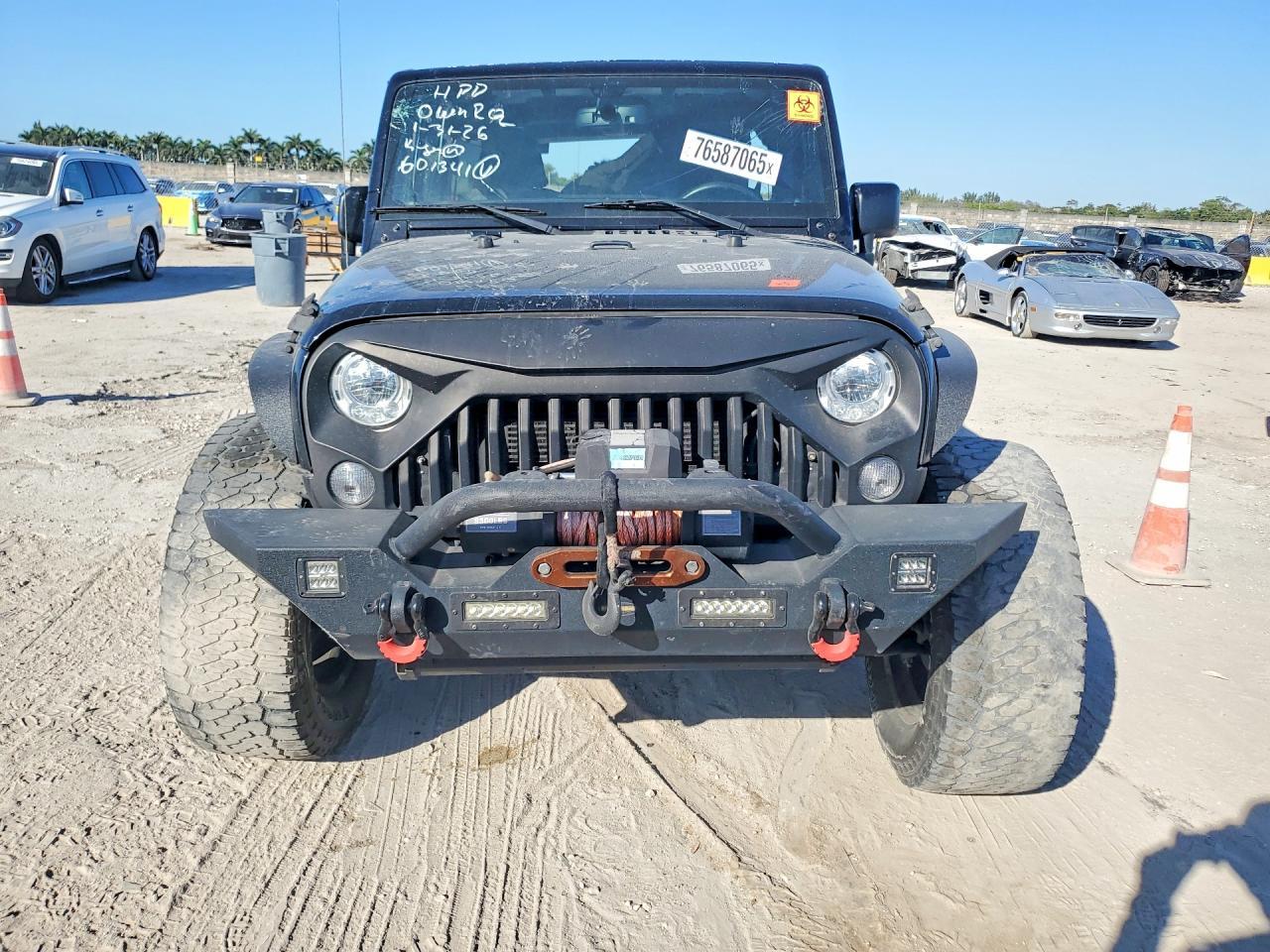 2017 Jeep Wrangler Unlimited Sahara - Фото 5