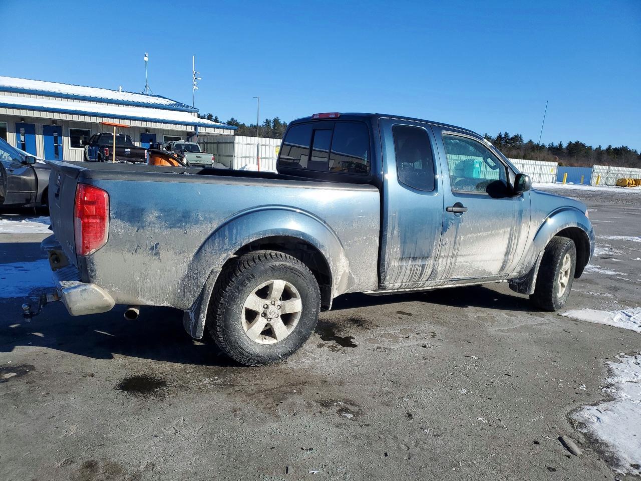 2013 Nissan Frontier - Image 3