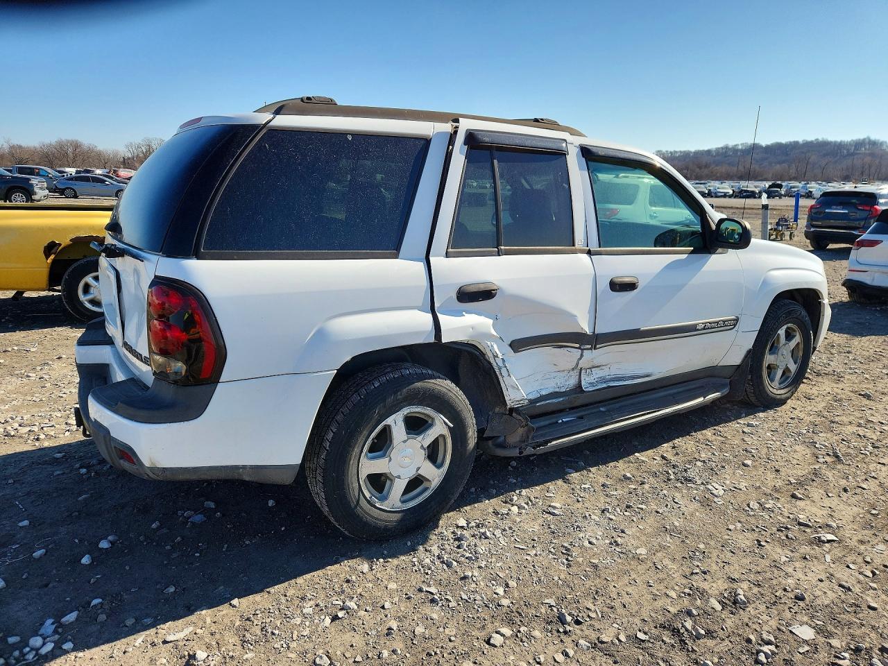 2002 Chev Trailblazer - Image 3