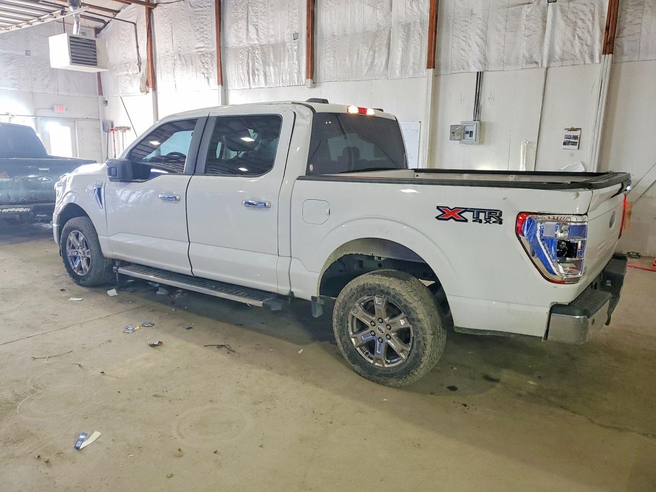 2021 Ford F150 Supercrew - Фото 2