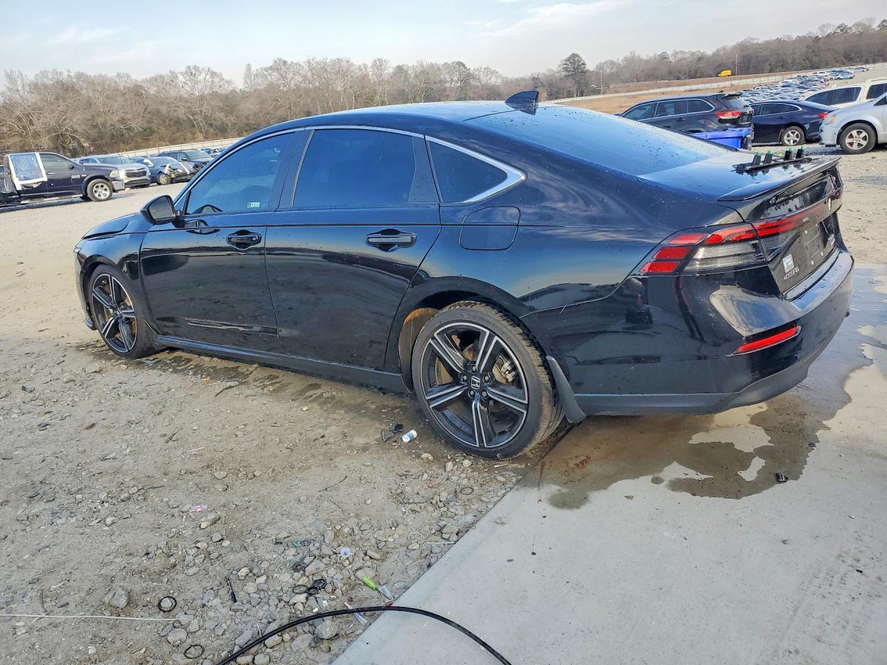 2024 Honda Accord Hybrid Sport - Image 2