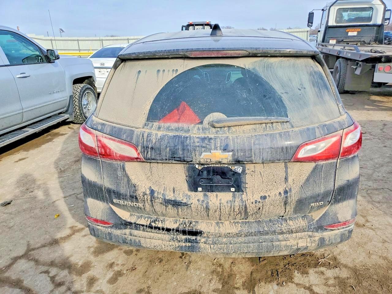 2020 Chevrolet Equinox Ls - Image 6