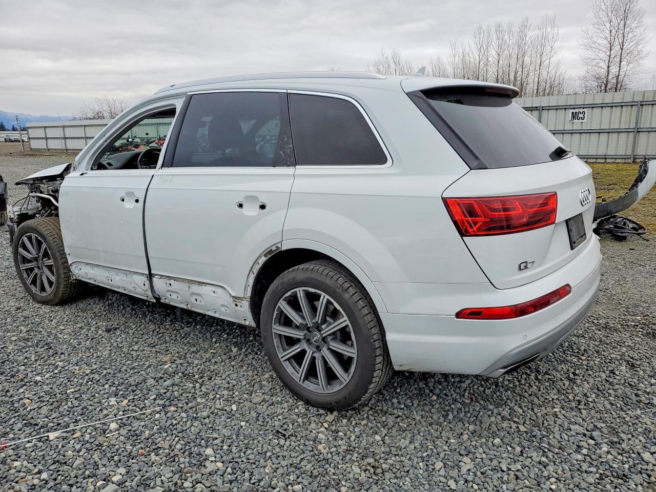 2017 Audi Q7 Prestige - Image 2
