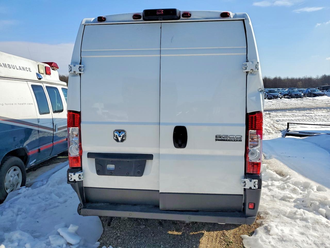 2023 Ram Promaster 3500 Delivery Van - Фото 6