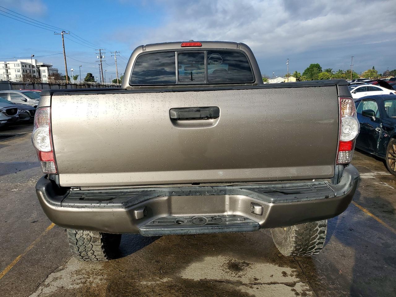 2010 Toyota Tacoma Double Cab Prerunner Long Bed - Image 6