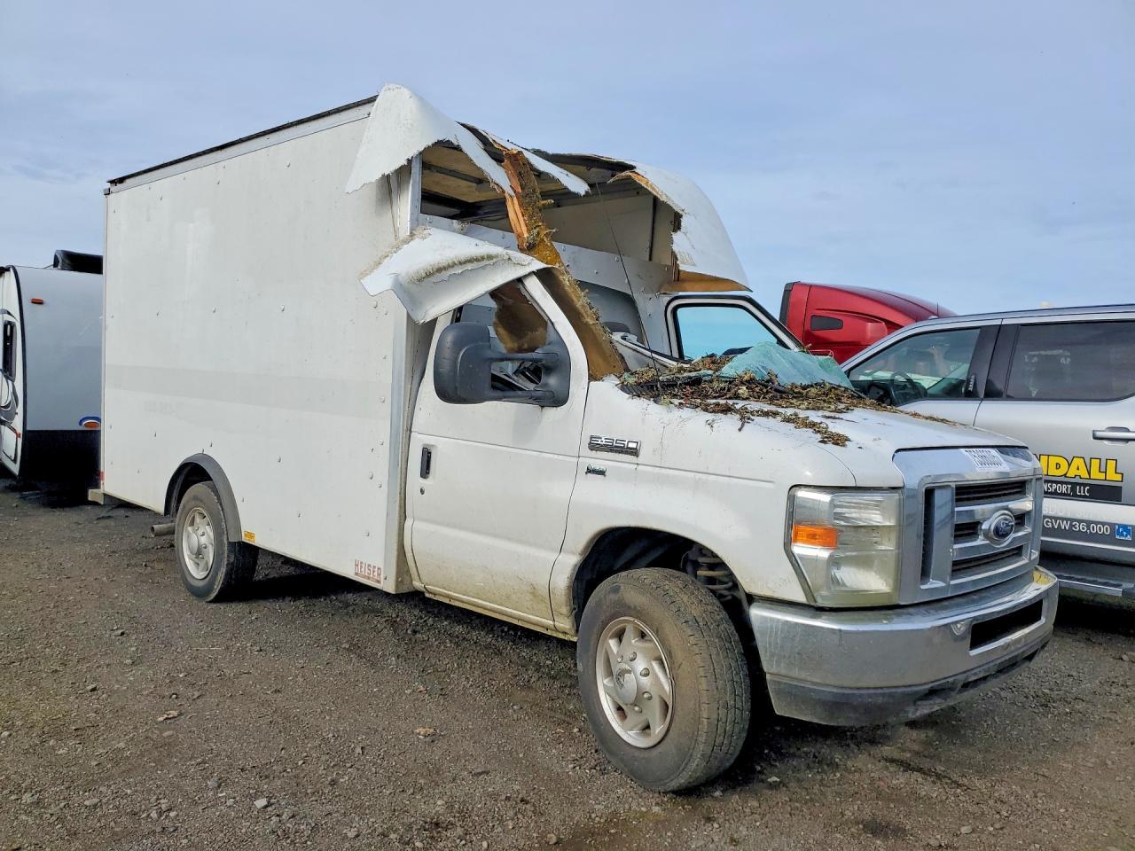 2016 Ford E350 Delivery Truck - Image 4