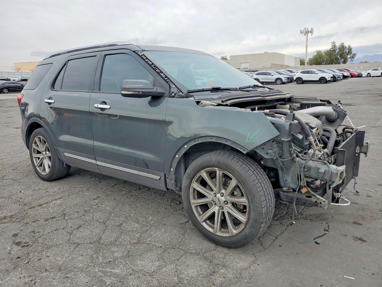 2016 Ford Explorer Limited - Image 4