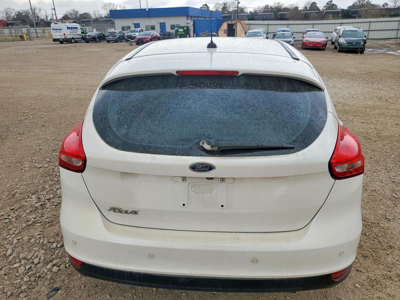 2015 Ford Focus Titanium - Image 6