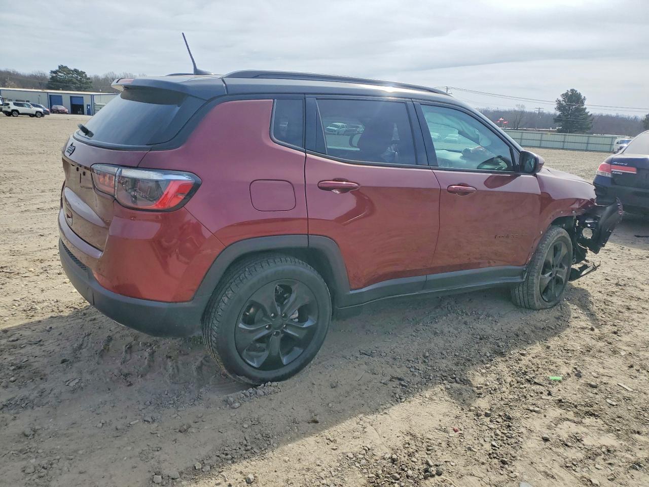2021 Jeep Compass Latitude - Фото 3