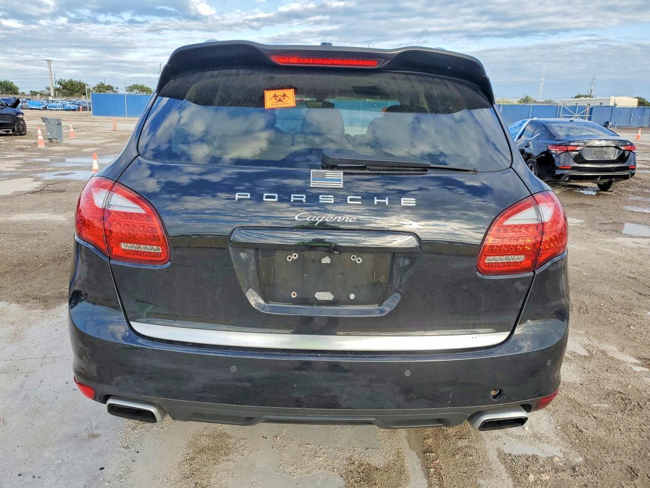 2014 Porsche Cayenne - Image 6