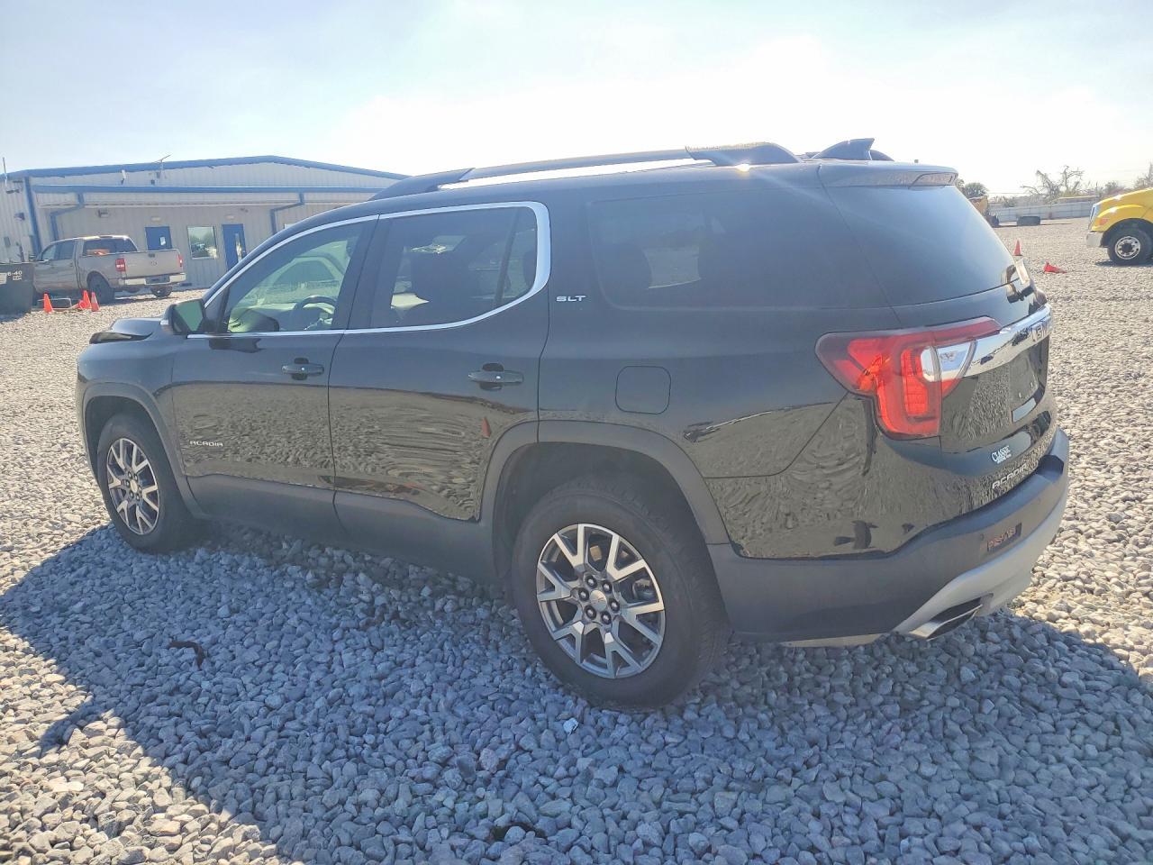 2020 GMC Acadia Slt - Фото 2