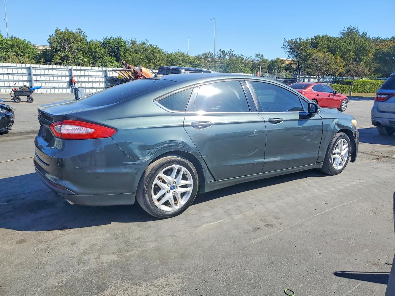 2016 Ford Fusion Se - Image 3