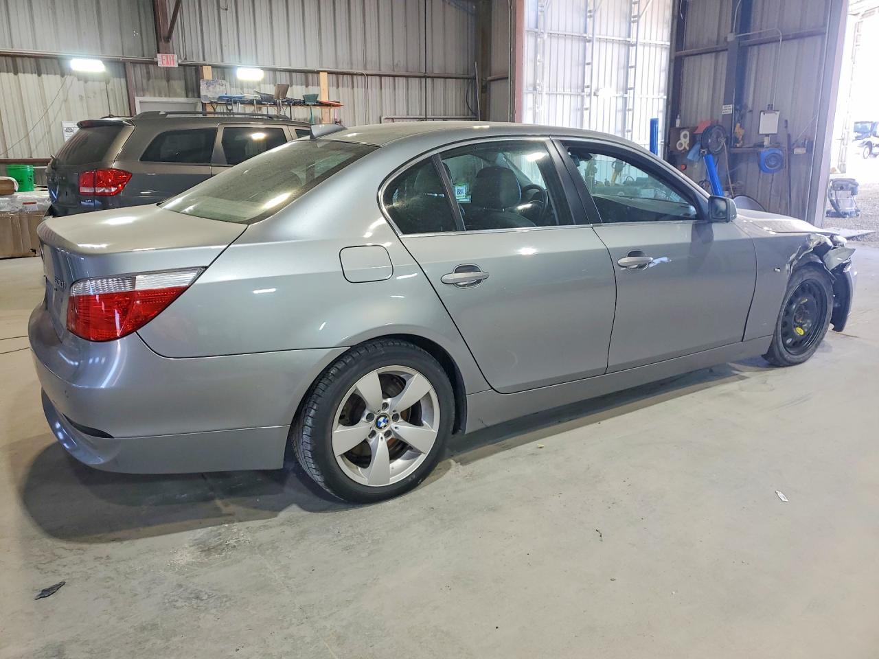 2004 BMW 530 I - Image 3