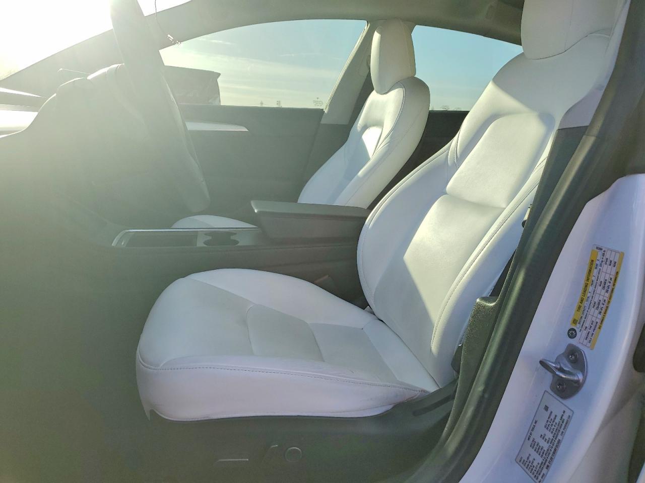 2021 Tesla Model 3 - Image 7