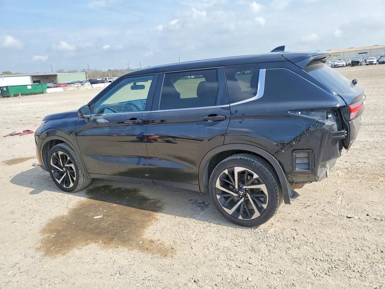 2024 Mitsubishi Outlander Se - Фото 2