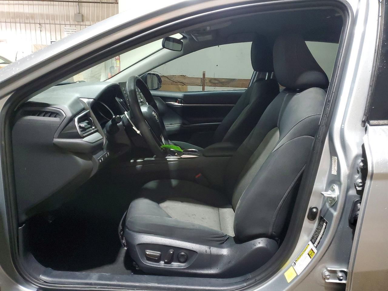 2023 Toyota Camry Le - Image 7
