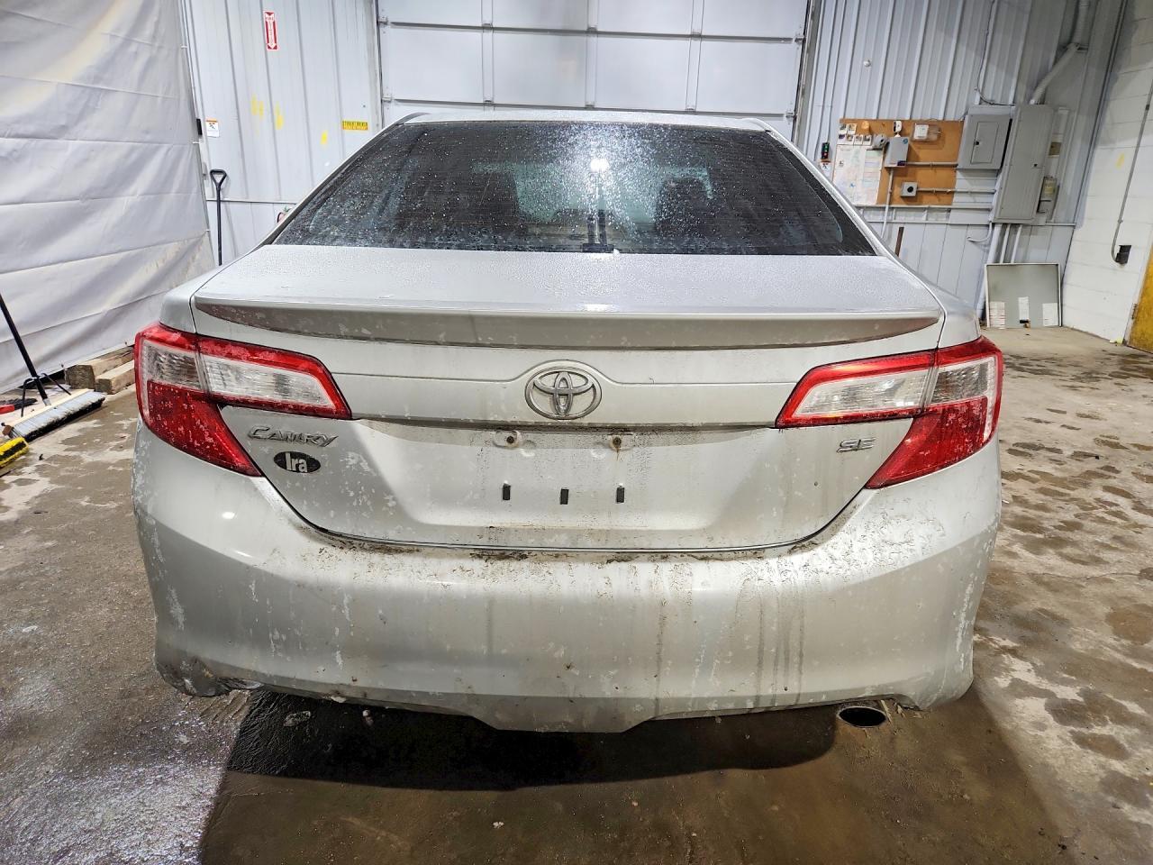 2012 Toyota Camry Se - Фото 6