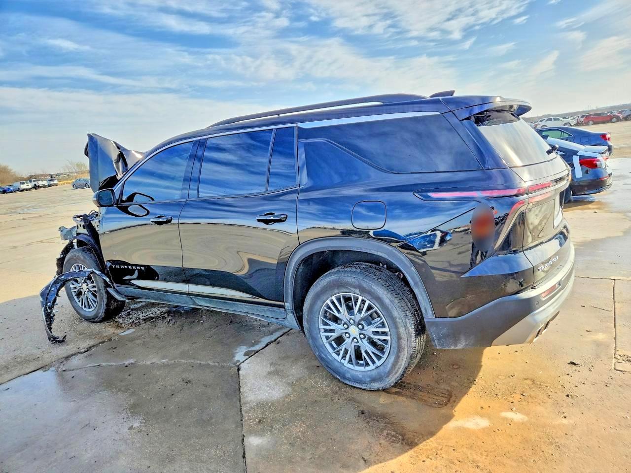 2025 Chevrolet Traverse Lt - Фото 2