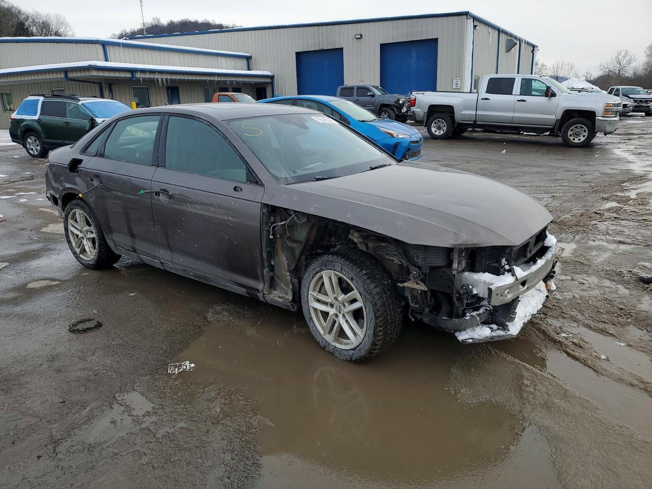 2017 Audi A4 Premium - Фото 4