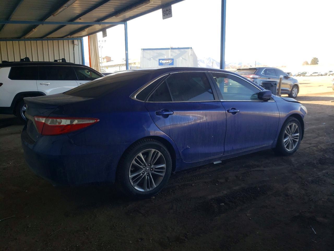 2016 Toyota Camry Se - Фото 3
