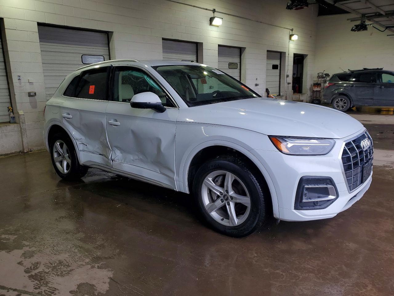 2022 Audi Q5 Premium 40 - Фото 4