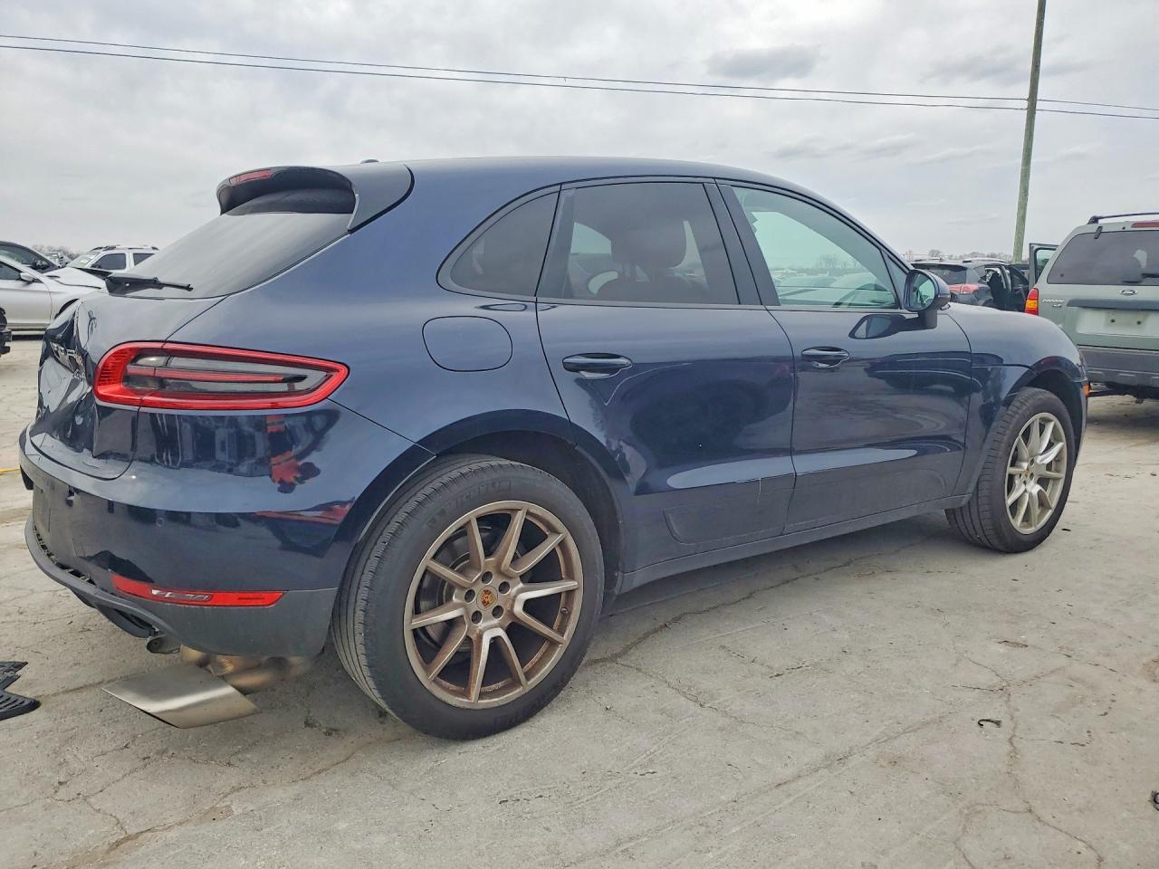 2018 Porsche Macan - Image 3