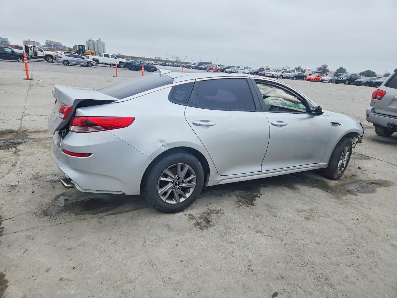 2019 Kia Optima Lx - Image 3