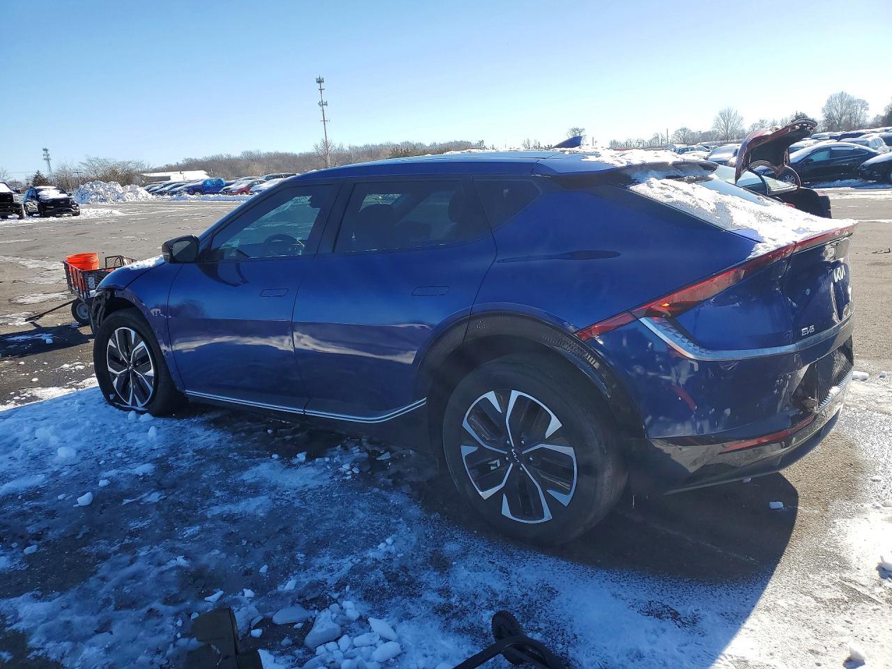 2023 Kia Ev6 Light - Фото 2