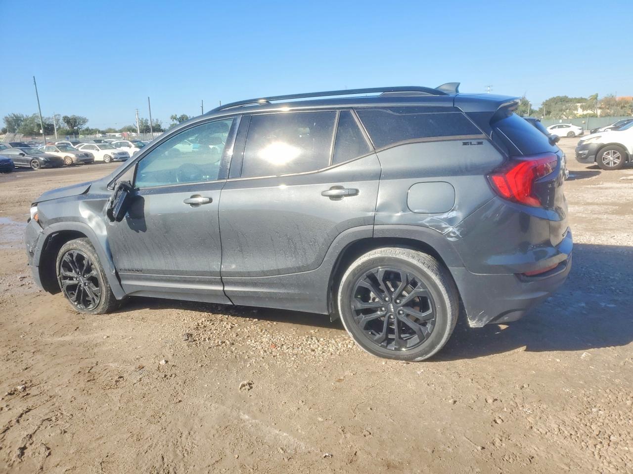 2021 GMC Terrain Sle - Фото 2