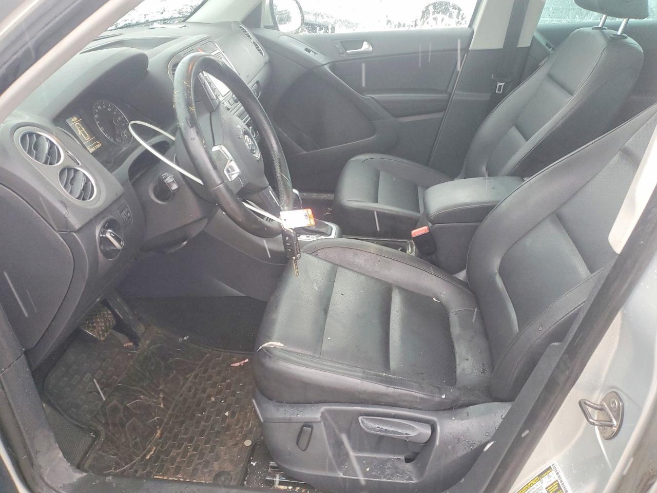 2011 Volkswagen Tiguan S - Фото 7