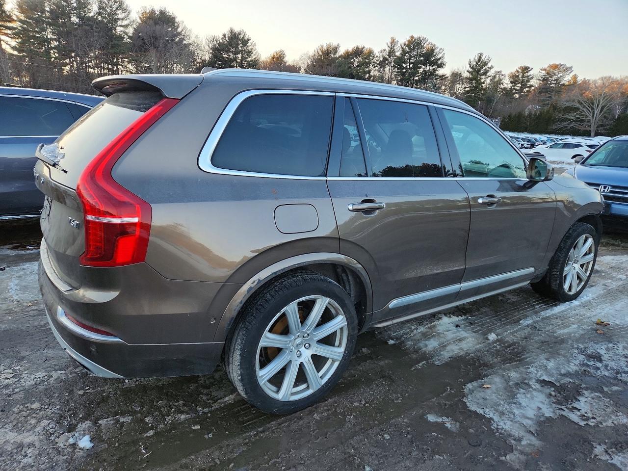 2017 Volvo Xc90 T6 - Фото 3