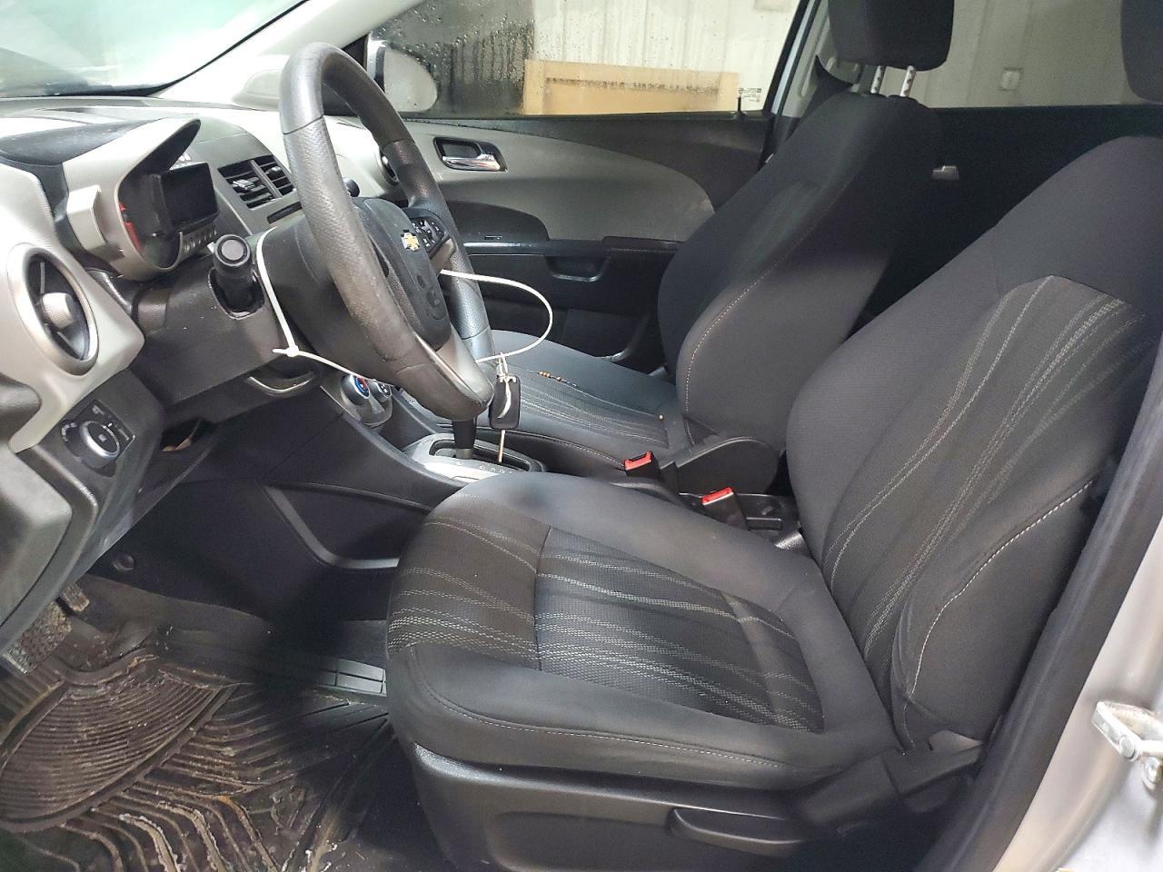 2016 Chevrolet Sonic Lt - Фото 7