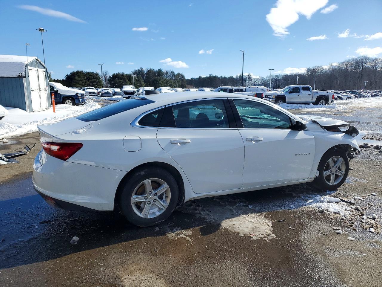 2020 Chevrolet Malibu Ls - Фото 3