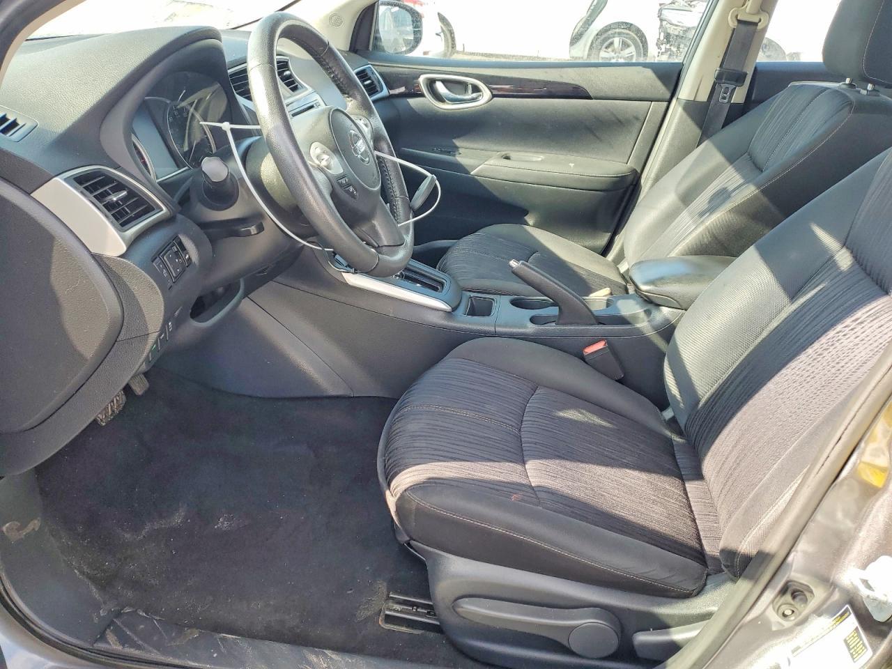 2017 Nissan Sentra S - Фото 7